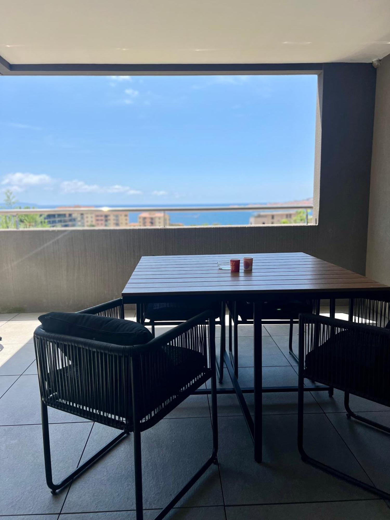 T2 Ajaccio Vue Mer Exterior photo